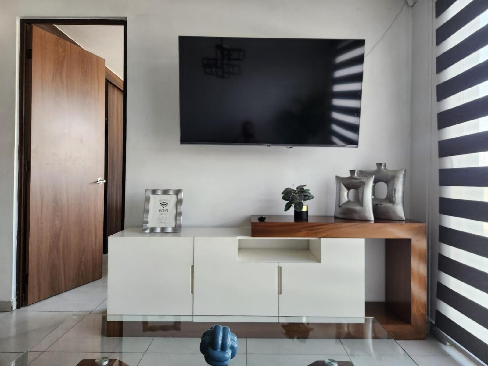 דירות Departamento Nuevo Y Centrico Con Ambiente Familiar En גואדלחארה מראה חיצוני תמונה