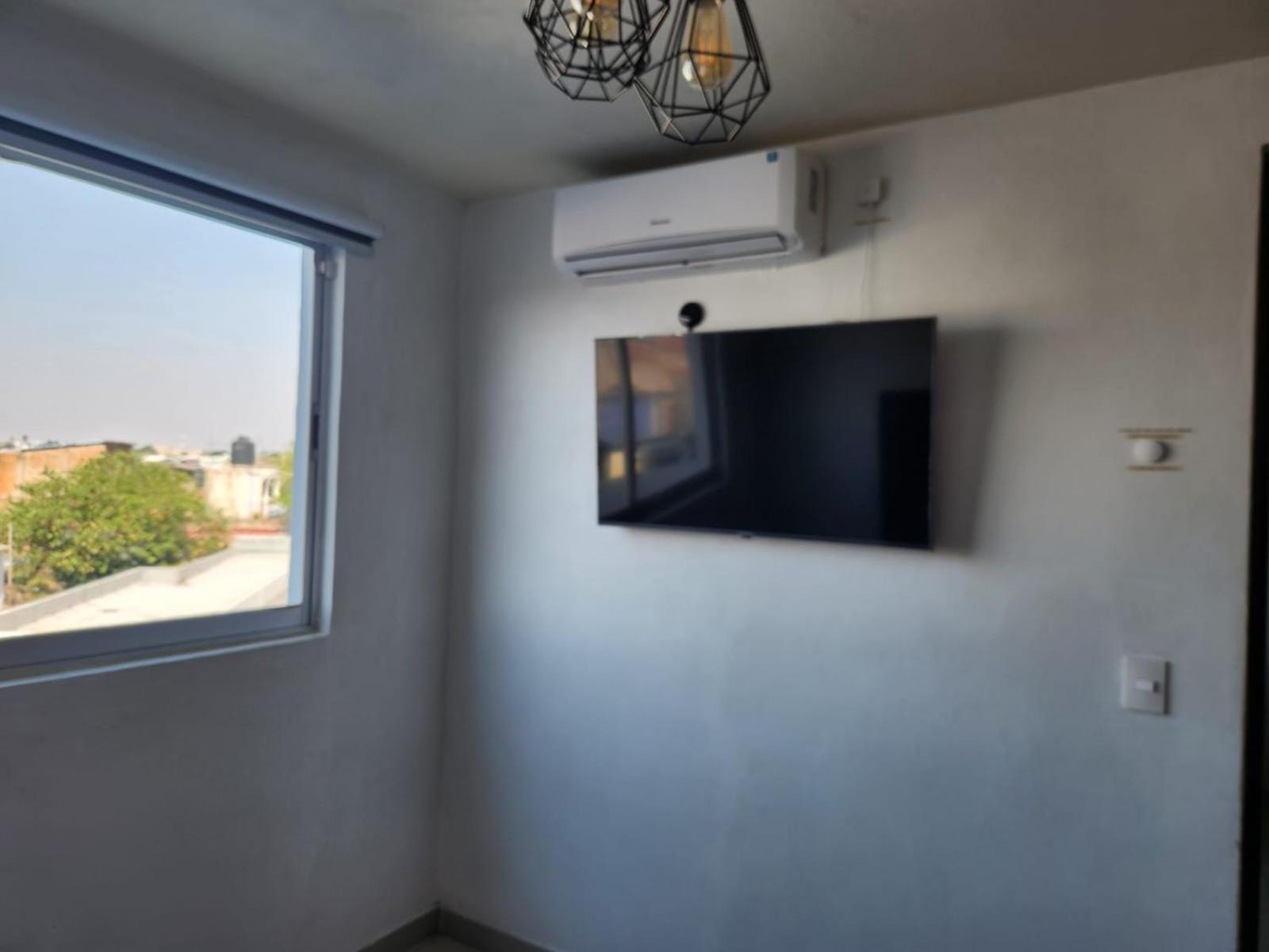 דירות Departamento Nuevo Y Centrico Con Ambiente Familiar En גואדלחארה מראה חיצוני תמונה
