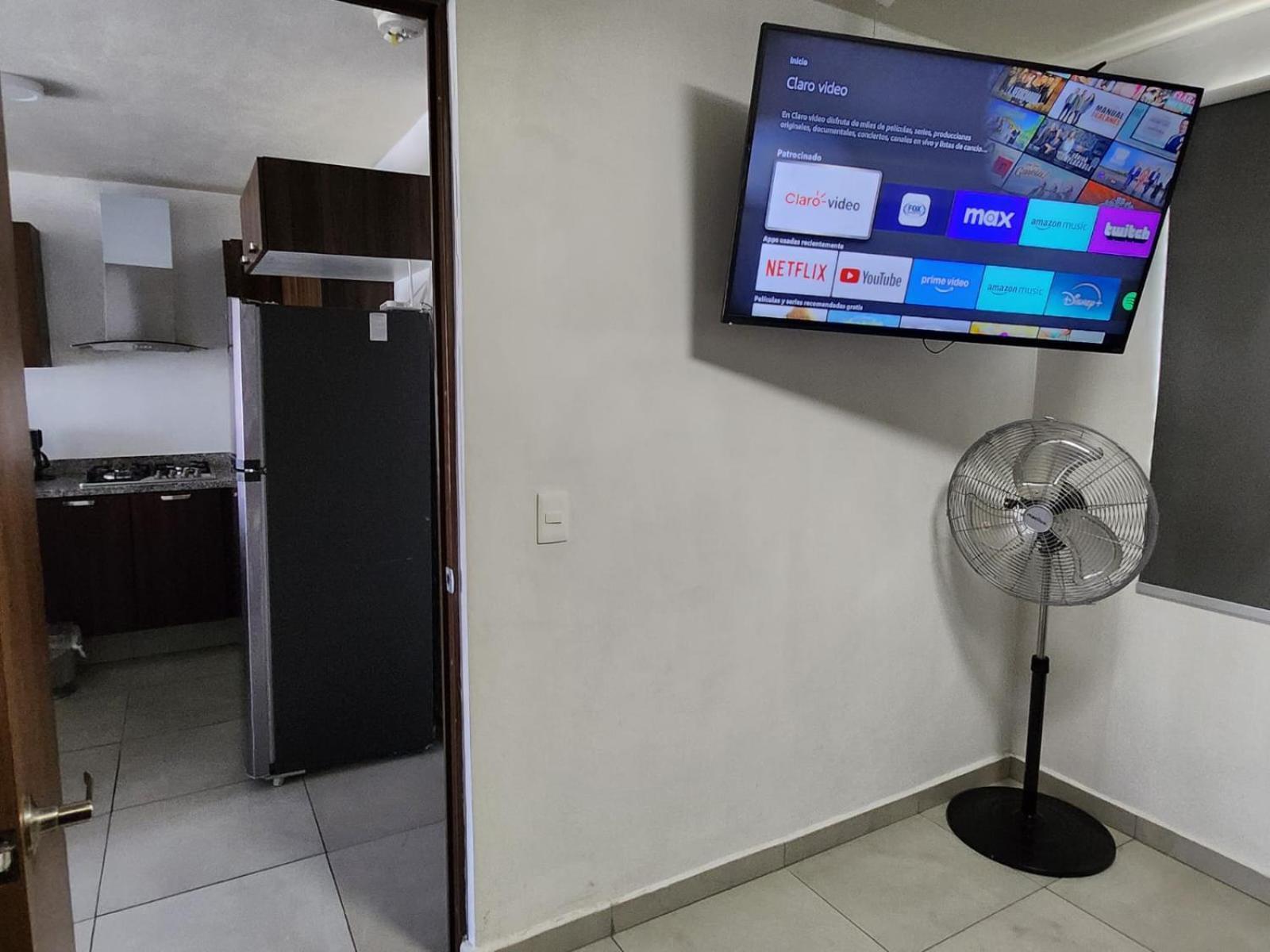 דירות Departamento Nuevo Y Centrico Con Ambiente Familiar En גואדלחארה מראה חיצוני תמונה